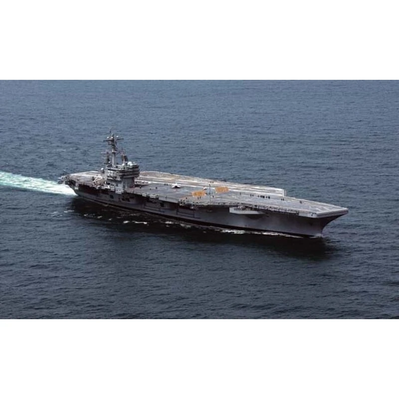 Italeri USS George H.w. Bush CVN- 77 1 Italeri USS George H.w. Bush CVN- 77