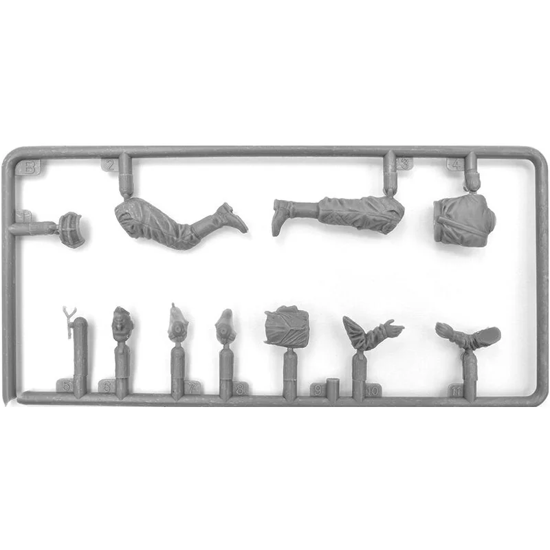 SOVJET TANK BEMANNING 1950. Kit Bevat 4 Ongemonteerde En Ongeverfde Figuren Van Sovjet Tankers. 4 SOVJET TANK BEMANNING 1950. Kit Bevat 4 Ongemonteerde En Ongeverfde Figuren Van Sovjet Tankers. - Afbeelding 4