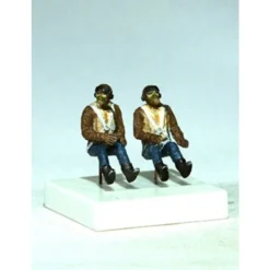 RAF Piloten Gezeten In Een / C (WOII). Set Van 2 Cijfers