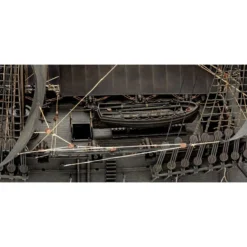 Revell Black Pearl Pirate Ship Een Modelbouwkit Van De Legendarische Black Pearl, Het Schip Dat Door Captain Jack Sparrow In De Filmree -Tamiya Modelwinkel revell rv5699 black pearl pirate ship een modelbouwkit van de legendar 2