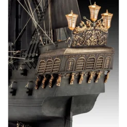 Revell Black Pearl Pirate Ship Een Modelbouwkit Van De Legendarische Black Pearl, Het Schip Dat Door Captain Jack Sparrow In De Filmree -Tamiya Modelwinkel revell rv5699 black pearl pirate ship een modelbouwkit van de legendar 4