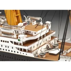 Revell R.M.S Titanic 100th Anniversary Edition Includes 6 Paints Glue And Brush 3 Postcards Replica Menu And Replica Promotional Brochu -Tamiya Modelwinkel revell rv5715 r m s titanic 100th anniversary edition includes 6 paint 3