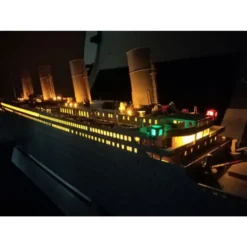 Trumpeter Titanic + LED-verlichting, Exclusief Voor Europa -Tamiya Modelwinkel trumpeter 9363719 titanic led verlichting exclusief voor europa 4
